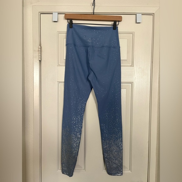 Beyond Yoga Shimmering Ombre Leggings size Large - Picture 3 of 3